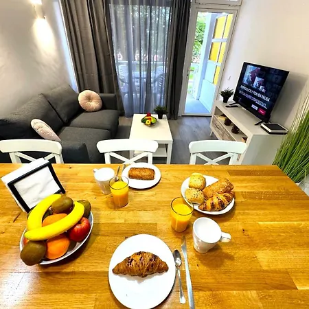 Lorentz פלאייה דל אינגלז